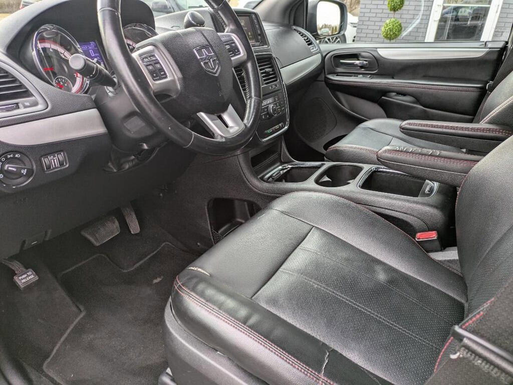 Used 2019 Dodge Grand Caravan GT image 10