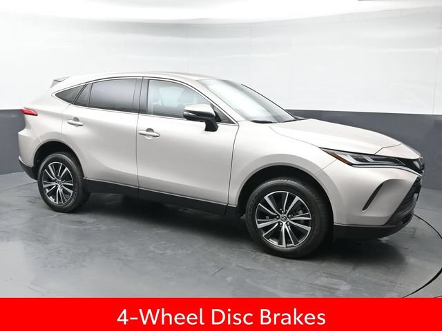 Certified 2024 Toyota Venza LE AWD/4WD image 9
