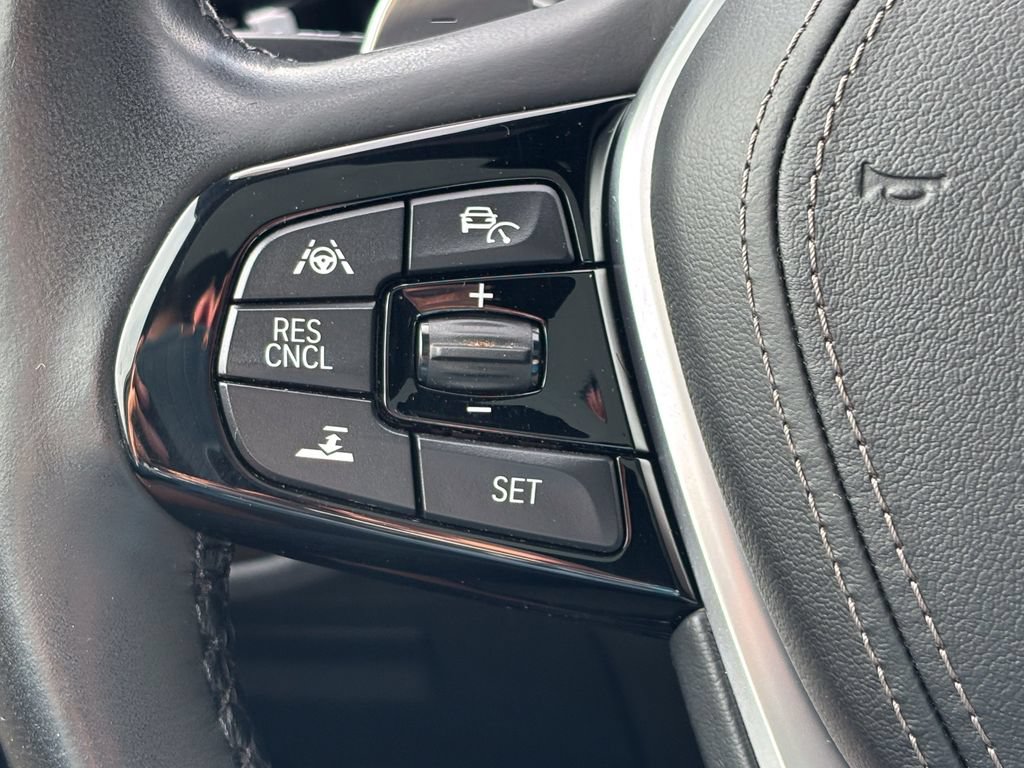 Used 2019 BMW 540i xDrive AWD/4WD image 27