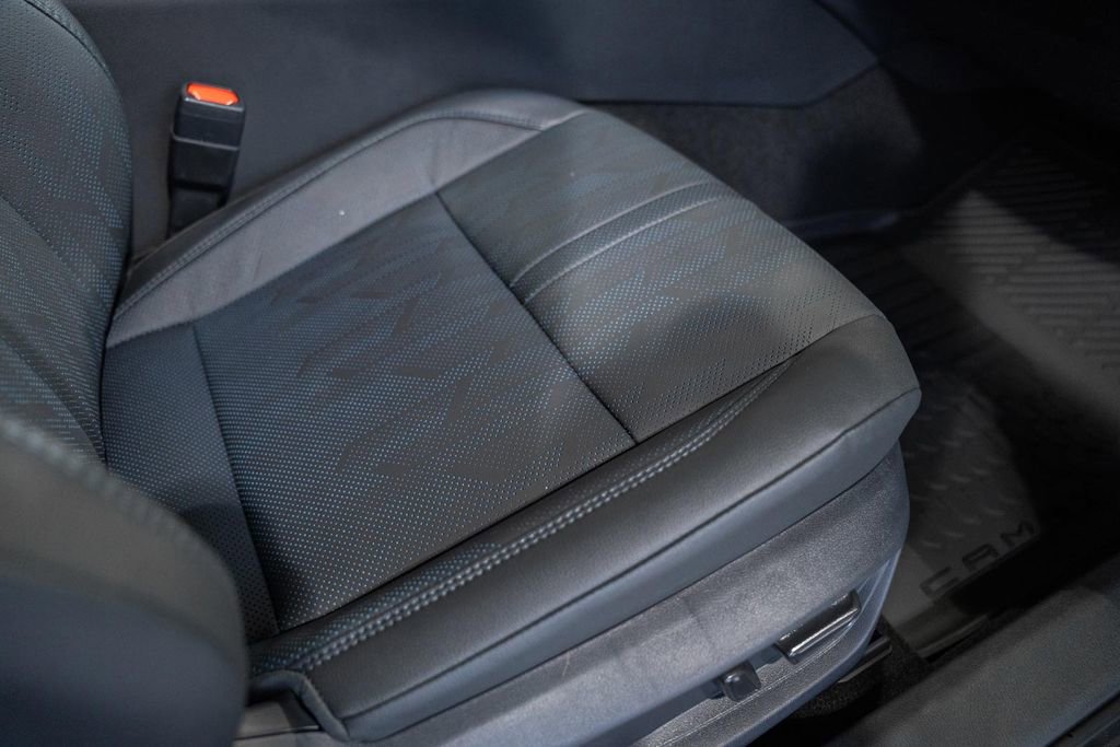 New 2026 Toyota Camry XSE FWD image 32