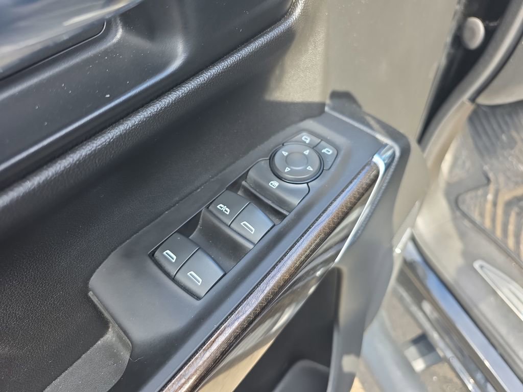 Used 2021 Chevrolet Silverado 1500 RST w/ Redline Edition image 21