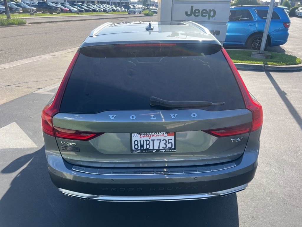 Used 2017 Volvo V90 T6 Cross Country AWD/4WD image 17
