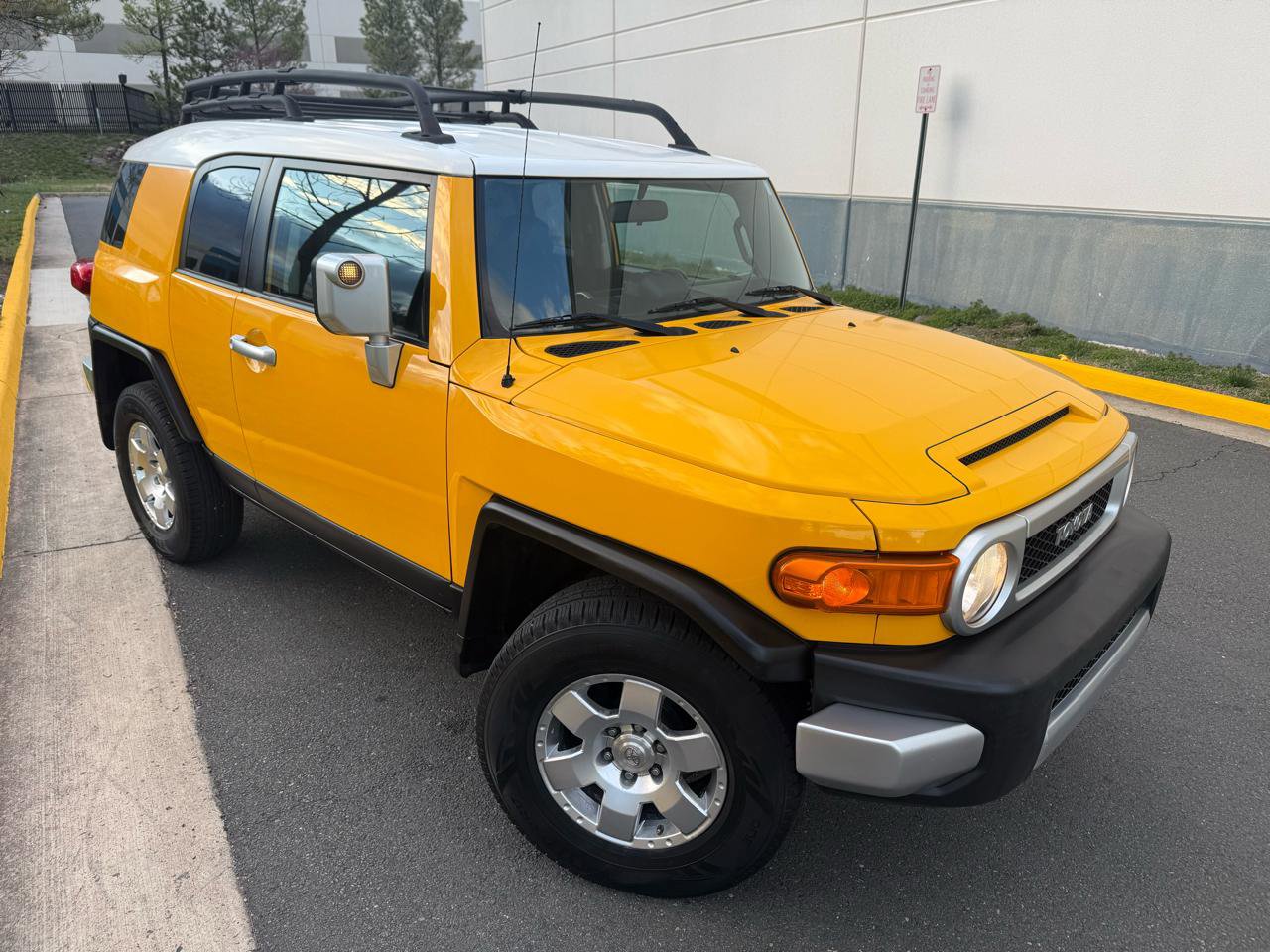 Used 2007 Toyota FJ Cruiser 4WD image 7