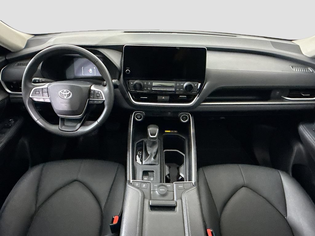 Used 2026 Toyota Grand Highlander FWD image 13