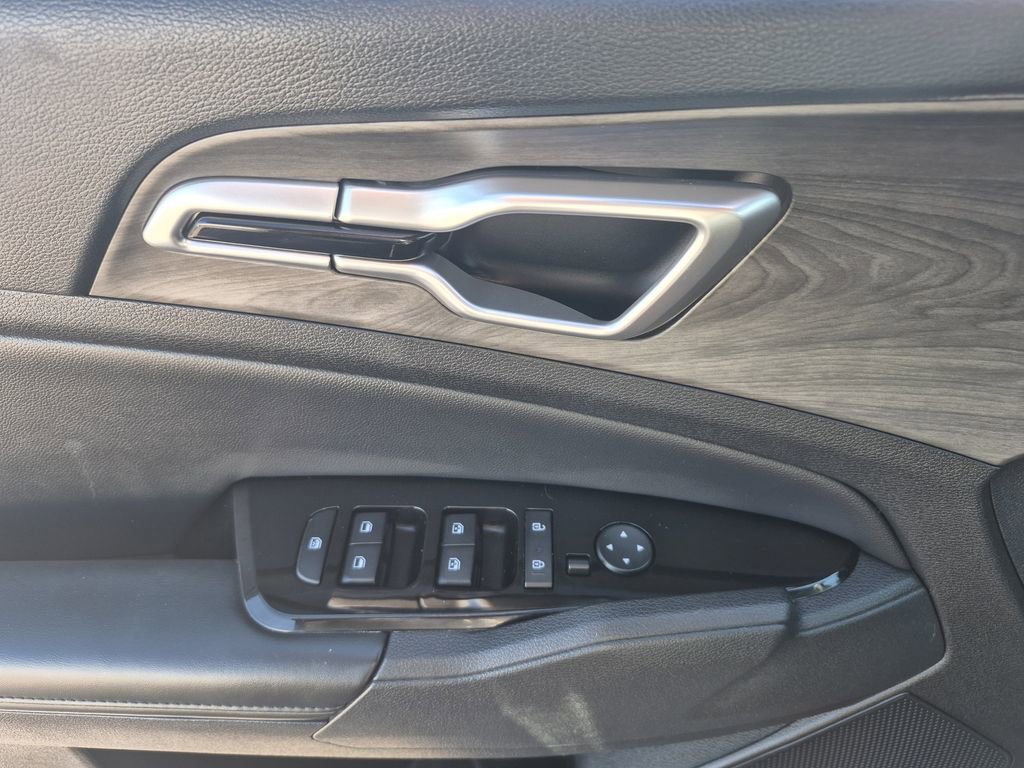 Certified 2023 Kia Sportage X-Line w/ X-Line Premium Package image 9