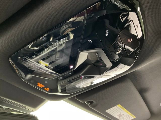 Used 2024 BMW i7 xDrive60 image 27