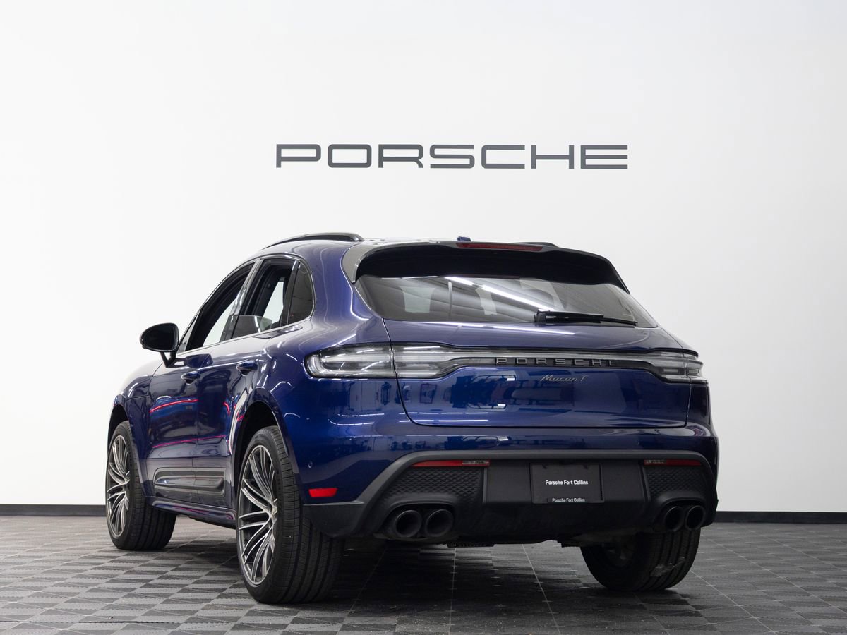 Certified 2025 Porsche Macan Turbo image 3