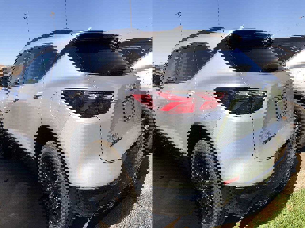 Used 2022 Chevrolet Blazer RS w/ Enhanced Convenience Package image 4