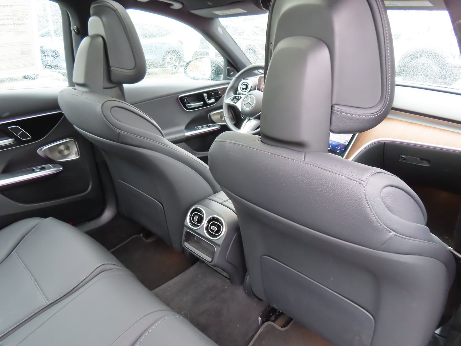 Used 2025 Mercedes-Benz C 300 4MATIC Sedan image 35