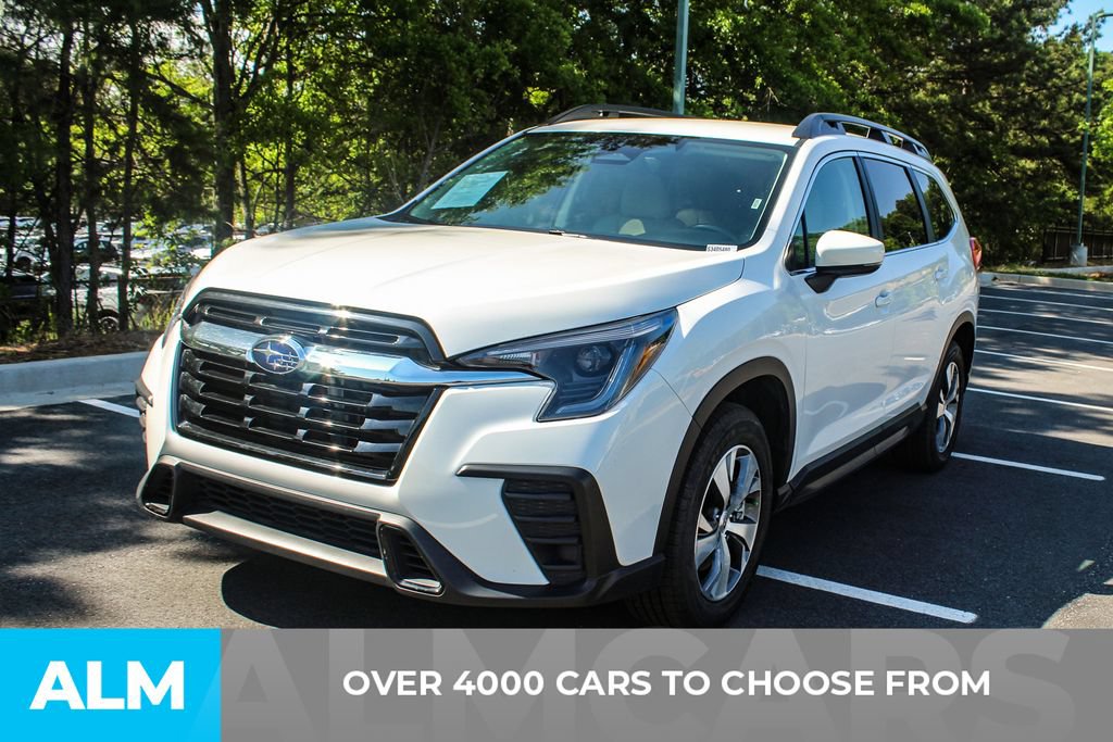 Used 2025 Subaru Ascent Premium AWD/4WD image 2