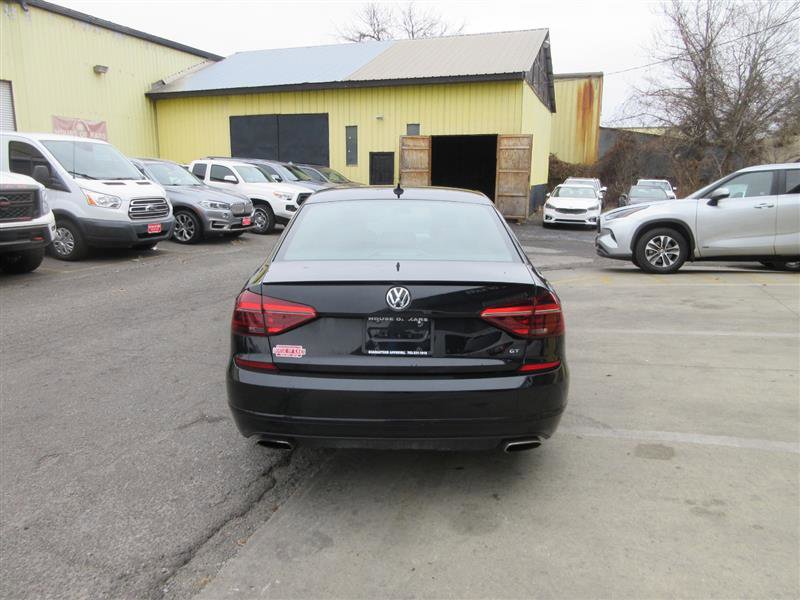 Used 2018 Volkswagen Passat 3.6 image 4
