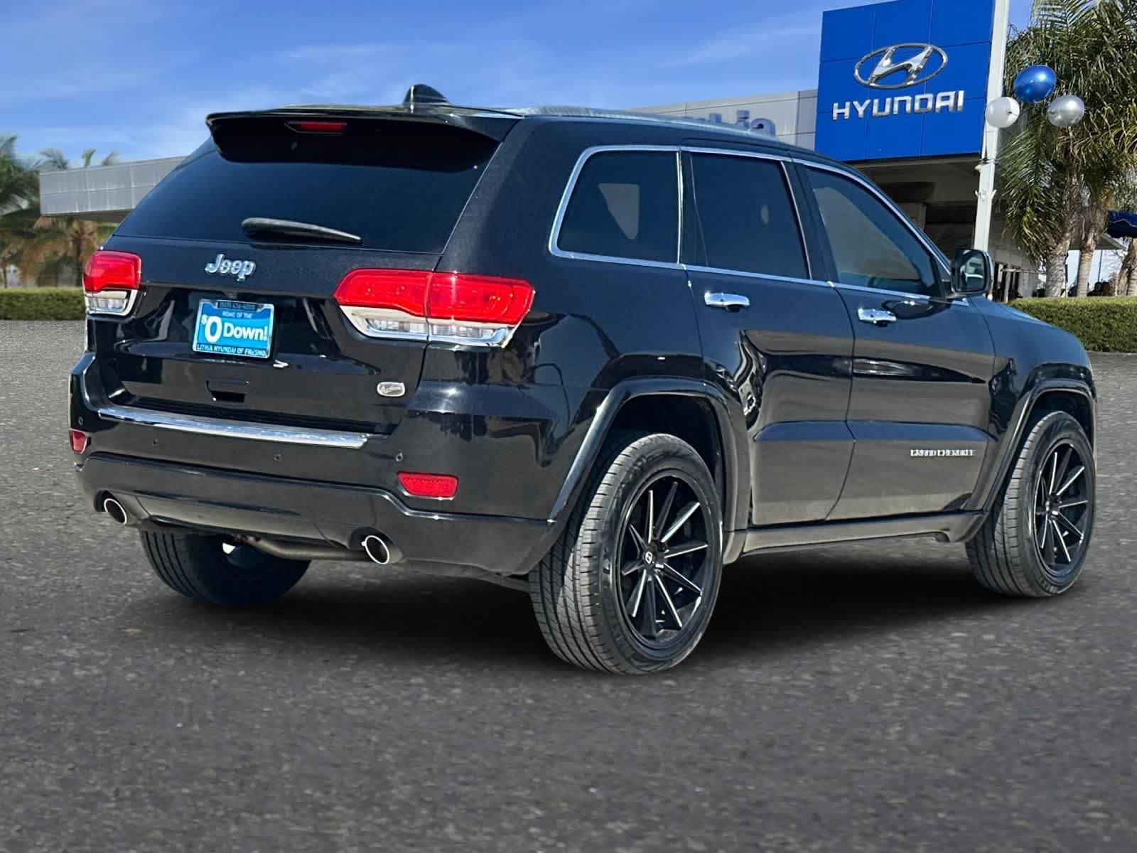 Used 2016 Jeep Grand Cherokee Overland RWD image 3