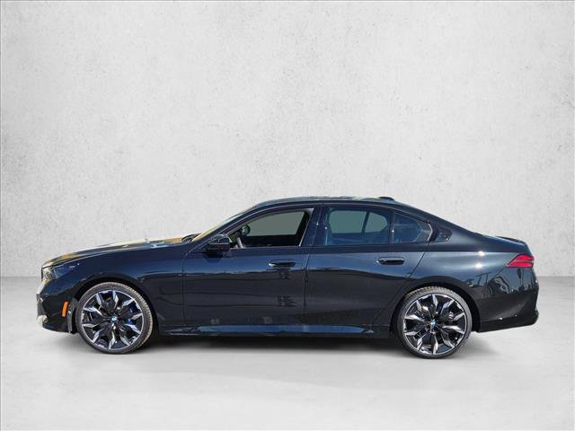 Used 2026 BMW 530i w/ M Sport Package RWD image 5