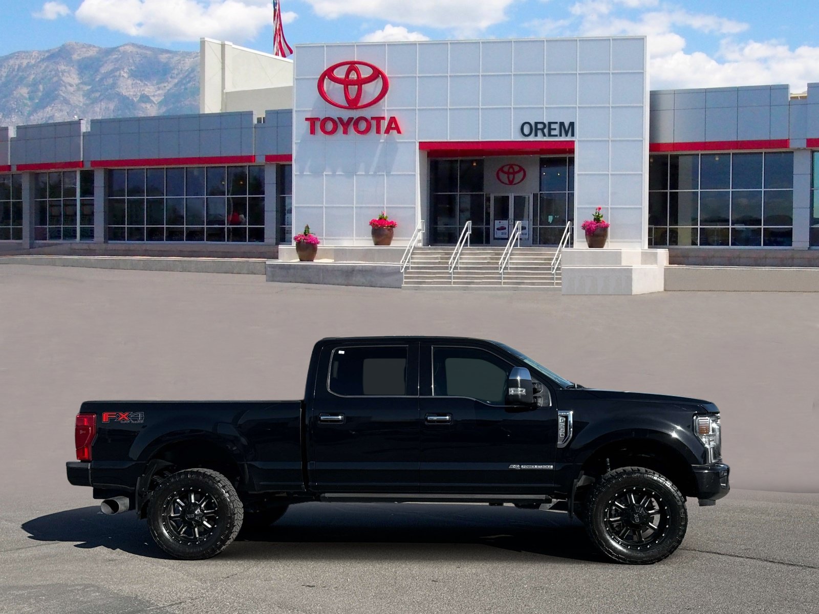 Used 2020 Ford F350 Platinum AWD/4WD image 3