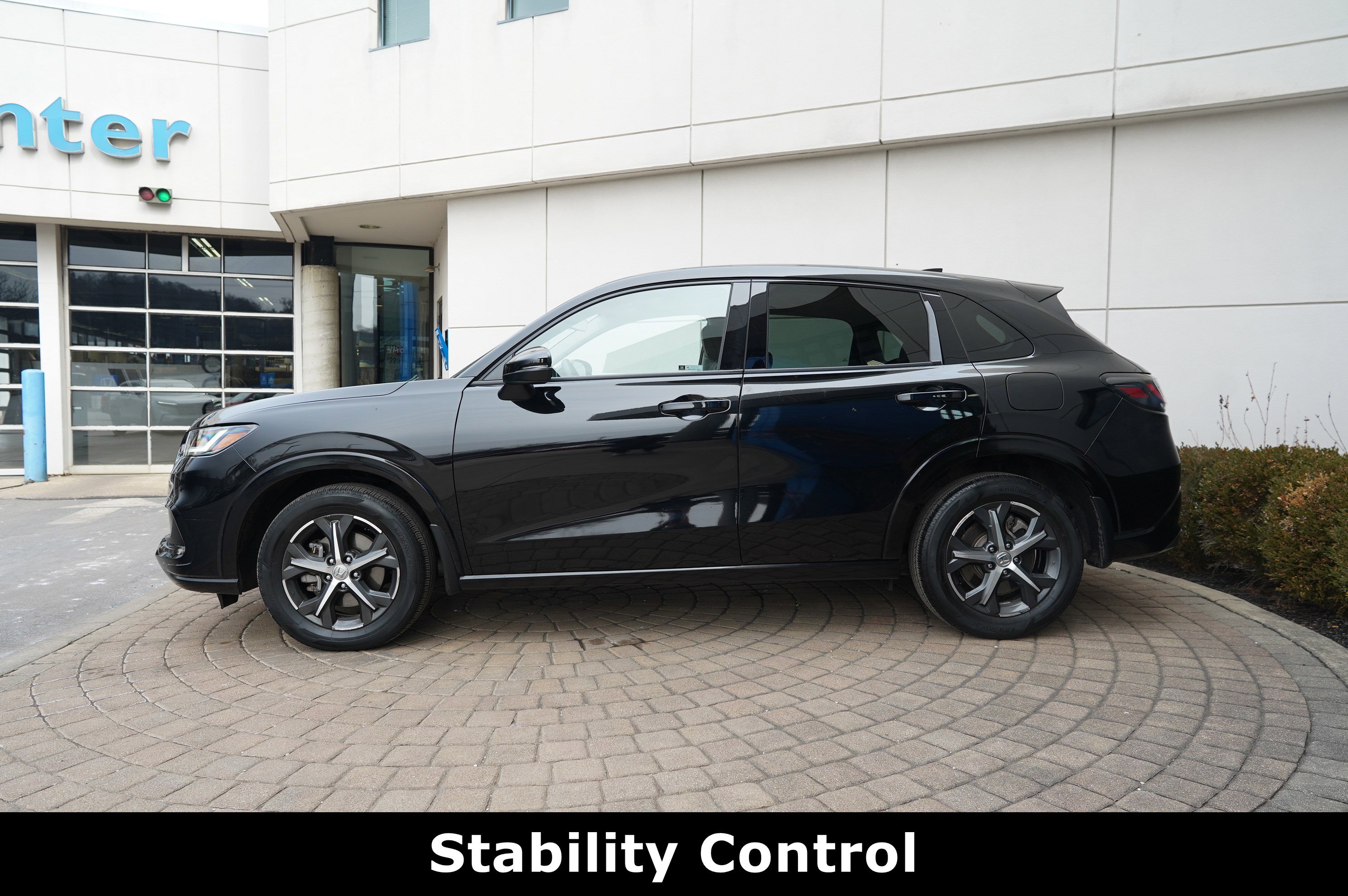 Used 2024 Honda HR-V EX-L image 19