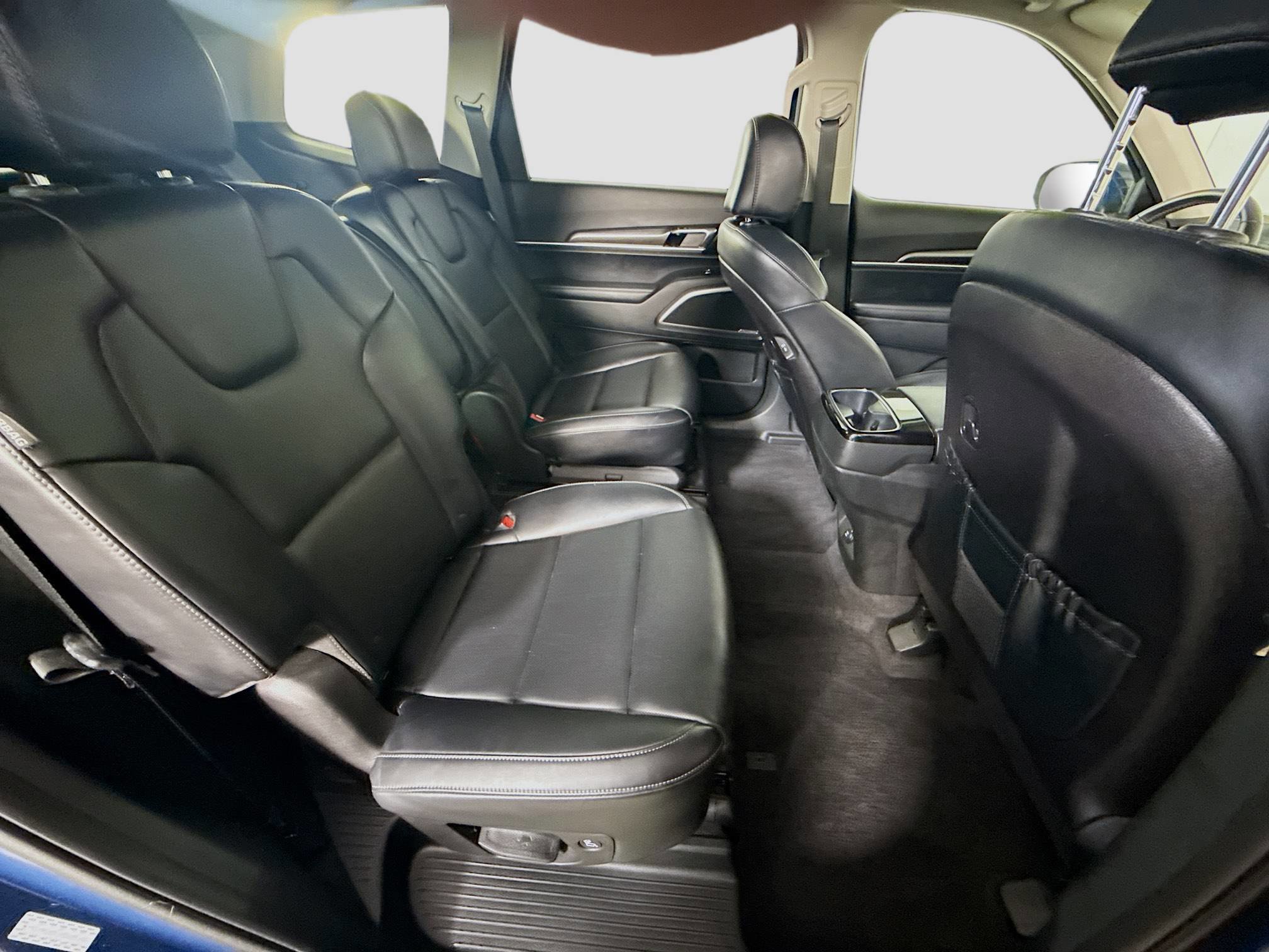 Used 2025 Kia Telluride S image 25