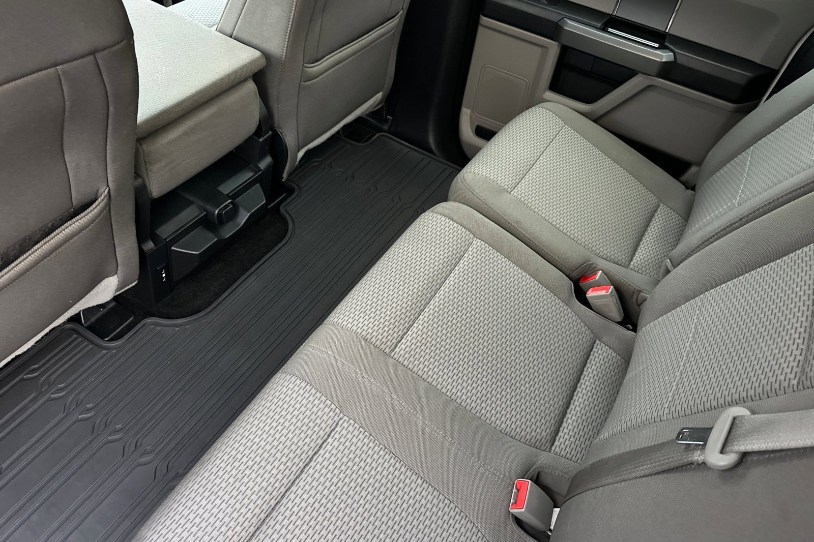 Used 2018 Ford F150 XLT w/ Equipment Group 302A Luxury image 12