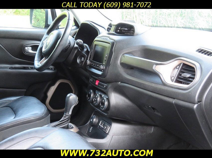 Used 2015 Jeep Renegade Limited w/ Trailer Tow Group AWD/4WD image 6