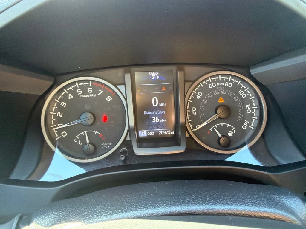 Used 2021 Toyota Tacoma TRD Off-Road w/ TRD Premium Off Road Package AWD/4WD image 27