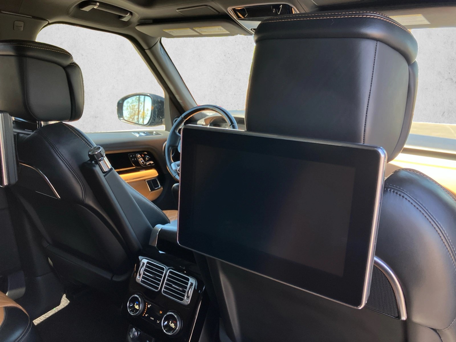 Used 2019 Land Rover Range Rover SV Autobiography Dynamic AWD/4WD image 26