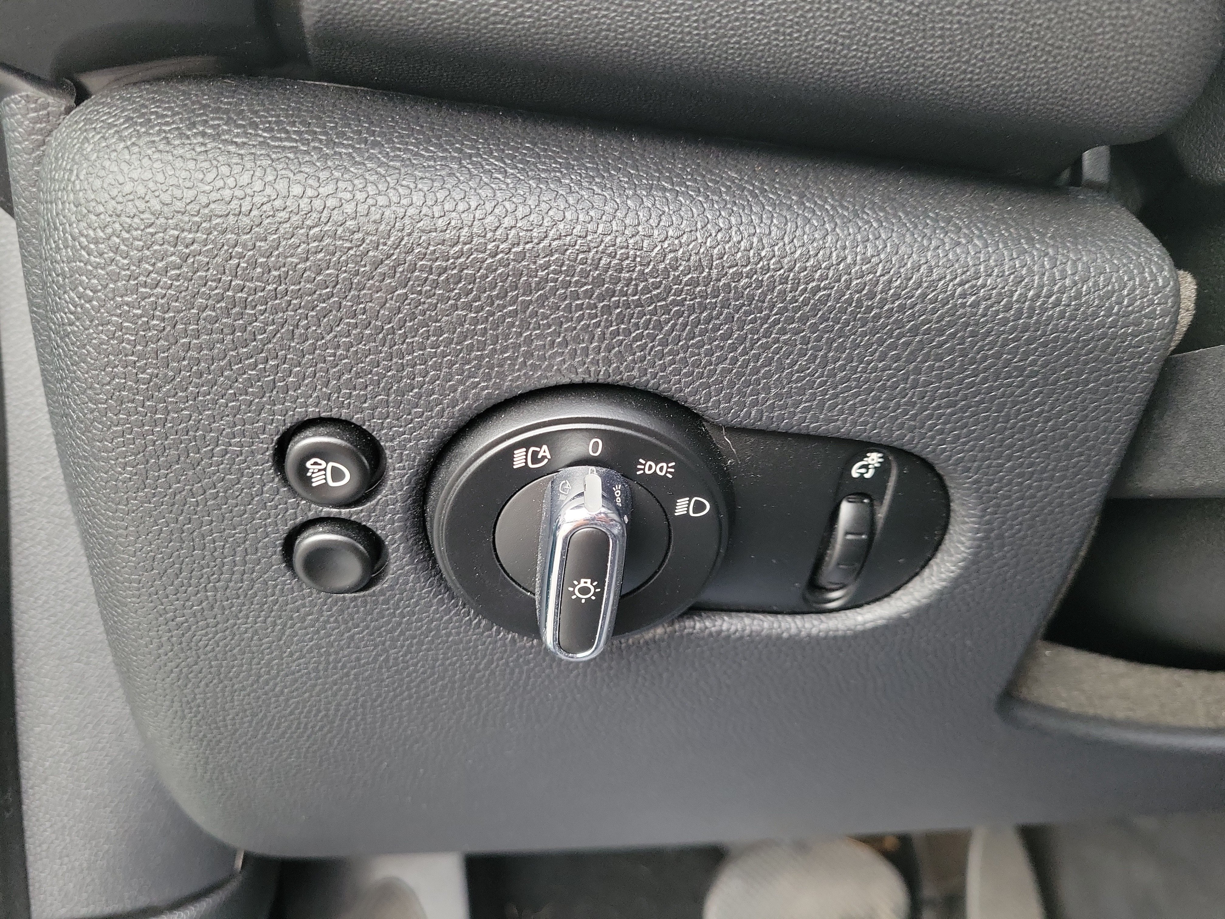 Used 2023 MINI Cooper S FWD image 14