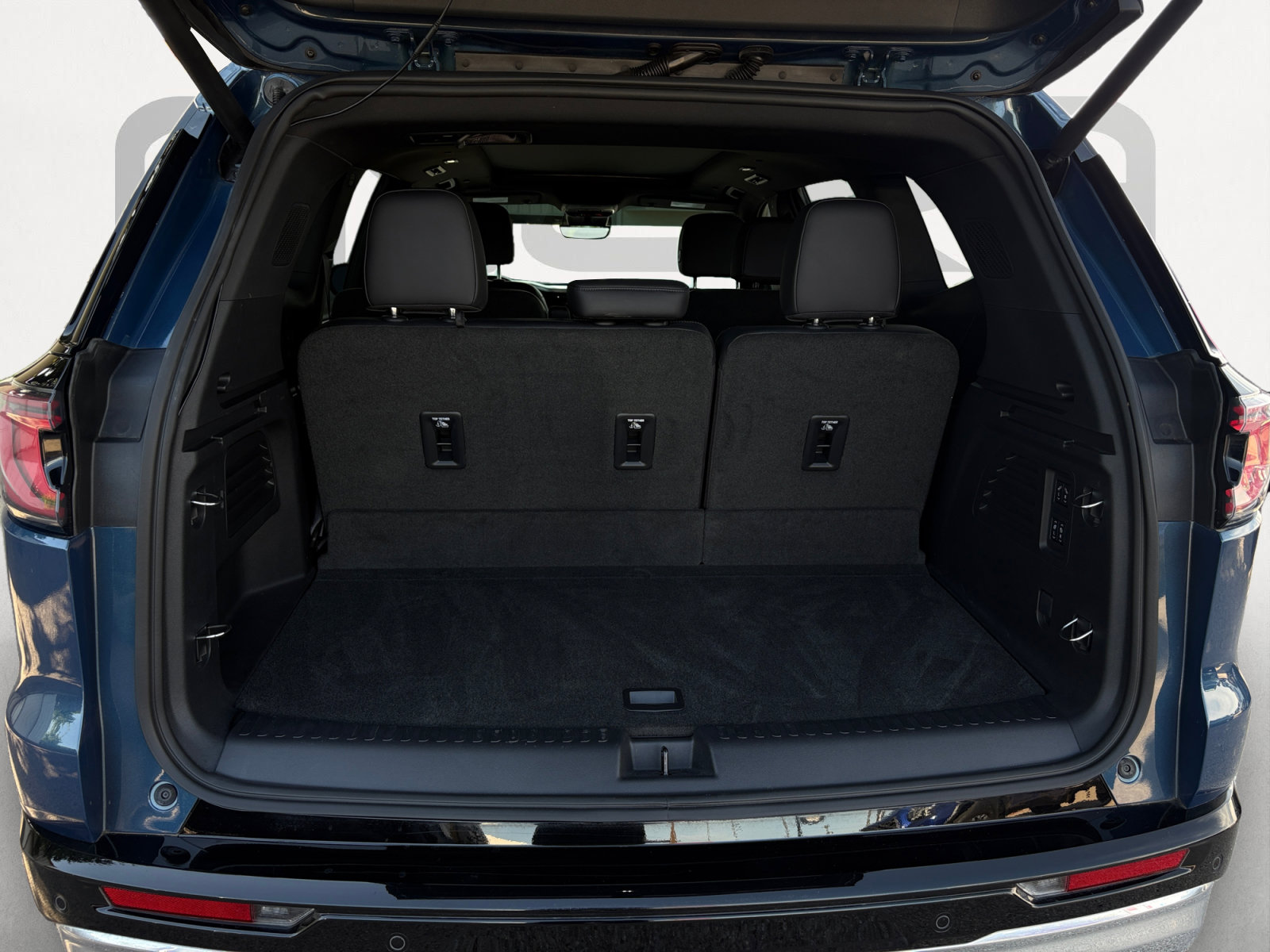 Used 2024 GMC Acadia Denali w/ Super Cruise Package FWD image 12