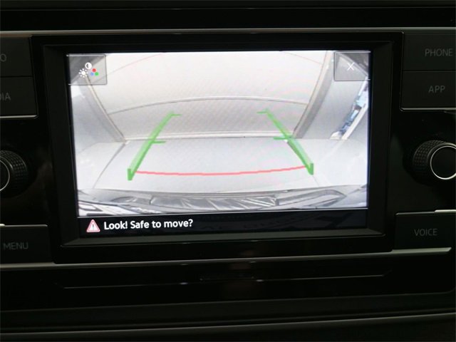 Used 2023 Volkswagen Atlas SE image 3