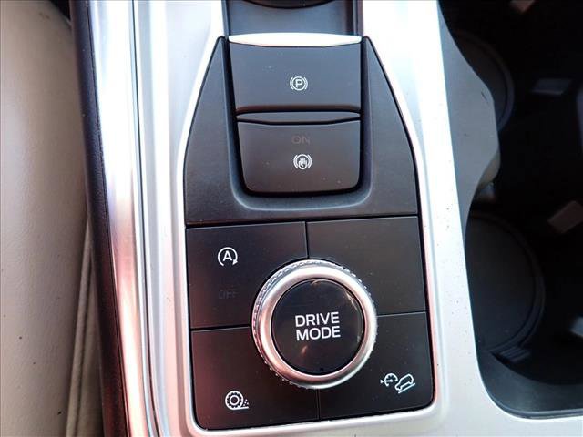 Used 2023 Ford Explorer XLT w/ Equipment Group 202A image 18