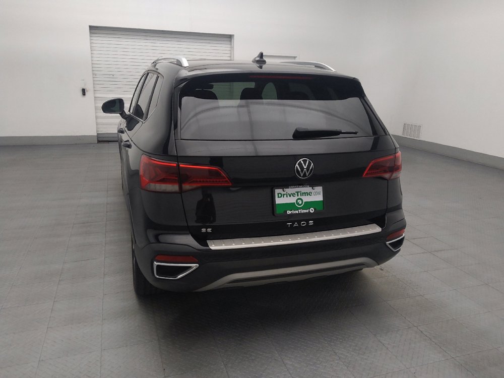 Used 2023 Volkswagen Taos SE FWD image 6