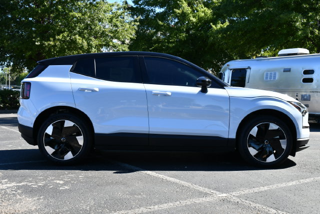 New 2026 Volvo EX30 Ultra w/ Protection Package Premier AWD/4WD image 8