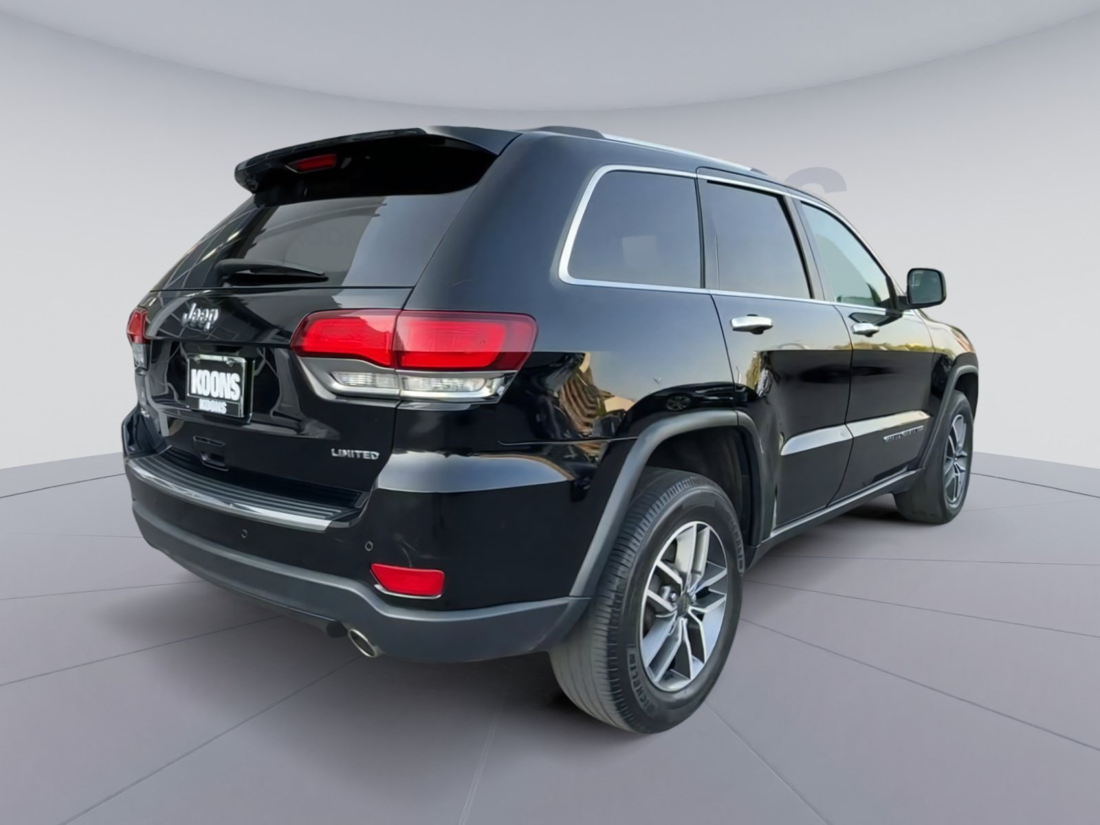 Used 2021 Jeep Grand Cherokee Limited AWD/4WD image 11