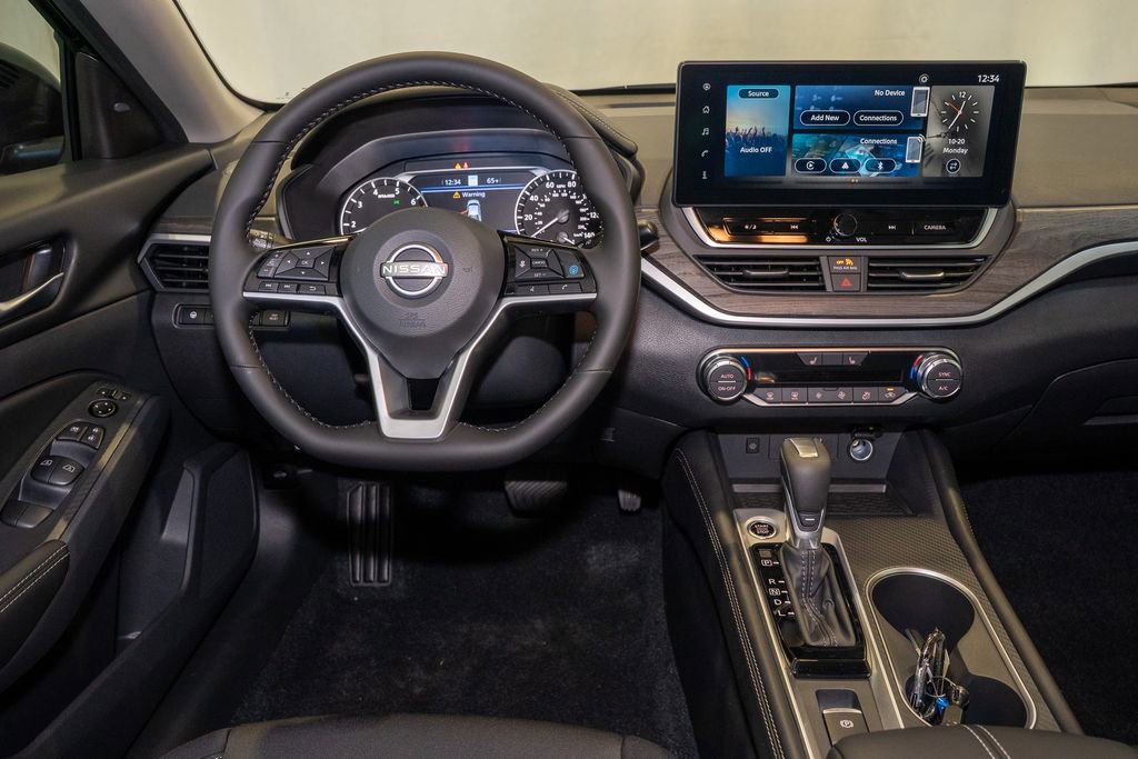 New 2025 Nissan Altima 2.5 SV w/ SV Premium Package image 7