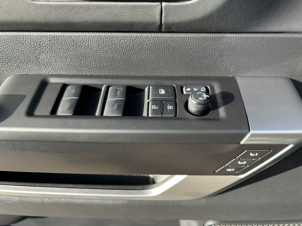 Used 2023 Toyota Tundra Platinum image 23