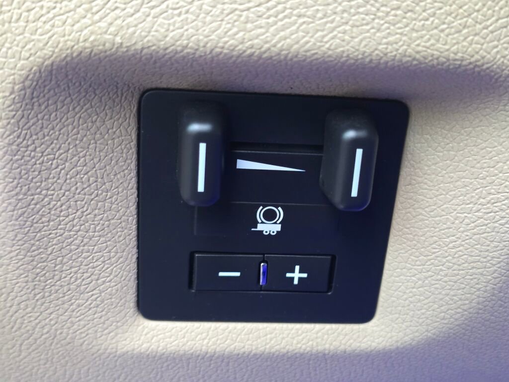 Used 2013 Chevrolet Silverado 1500 LTZ w/ Max Trailering Pack image 31