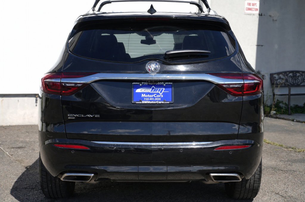Used 2020 Buick Enclave Avenir w/ Avenir Technology Package AWD/4WD image 6