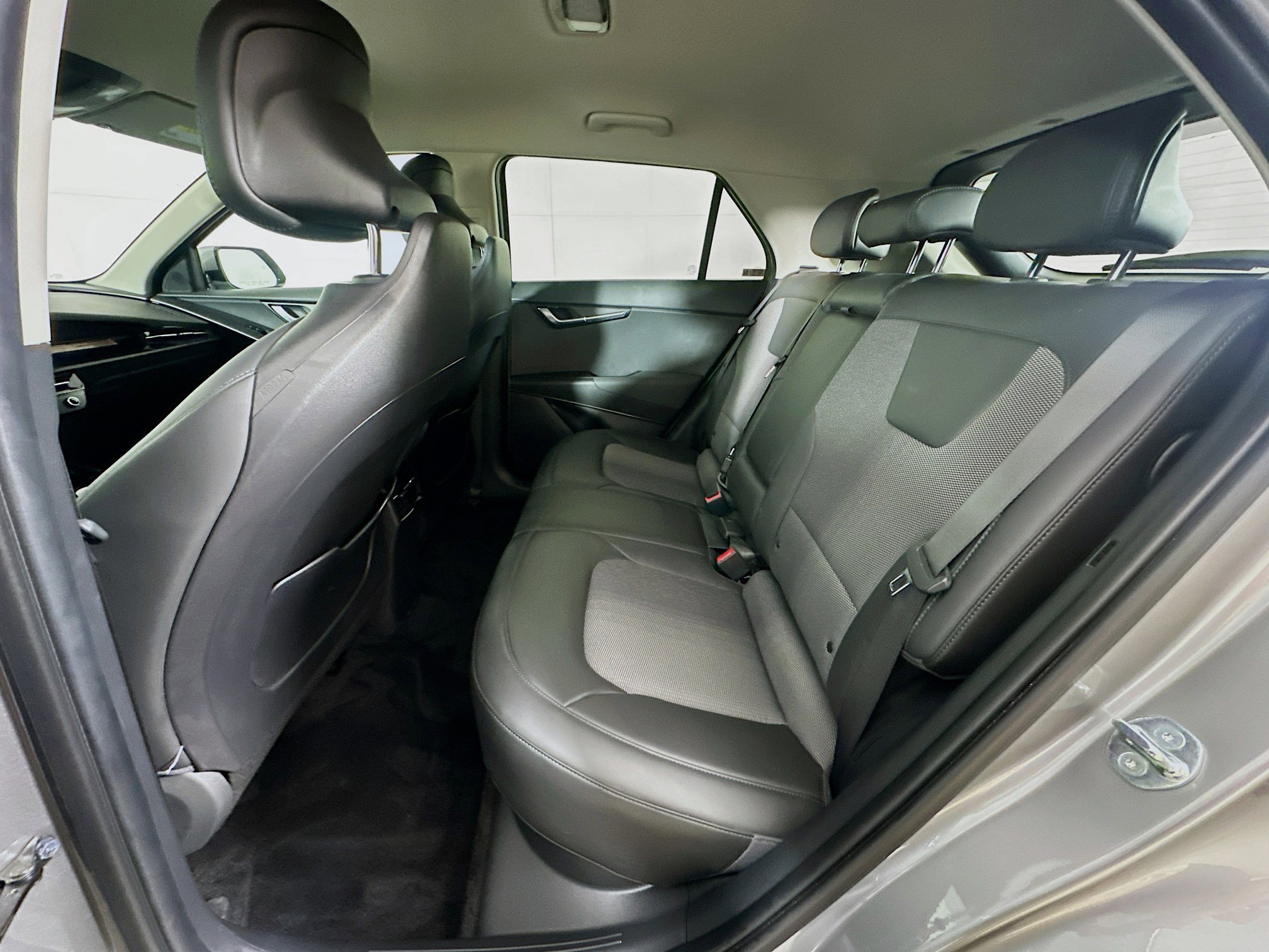 Used 2024 Kia Niro Wind image 27