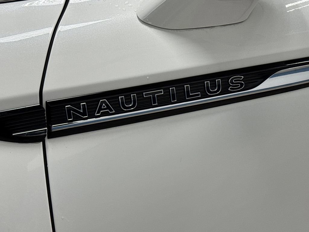 Used 2022 Lincoln Nautilus Black Label w/ Class II Trailer Tow Package image 37