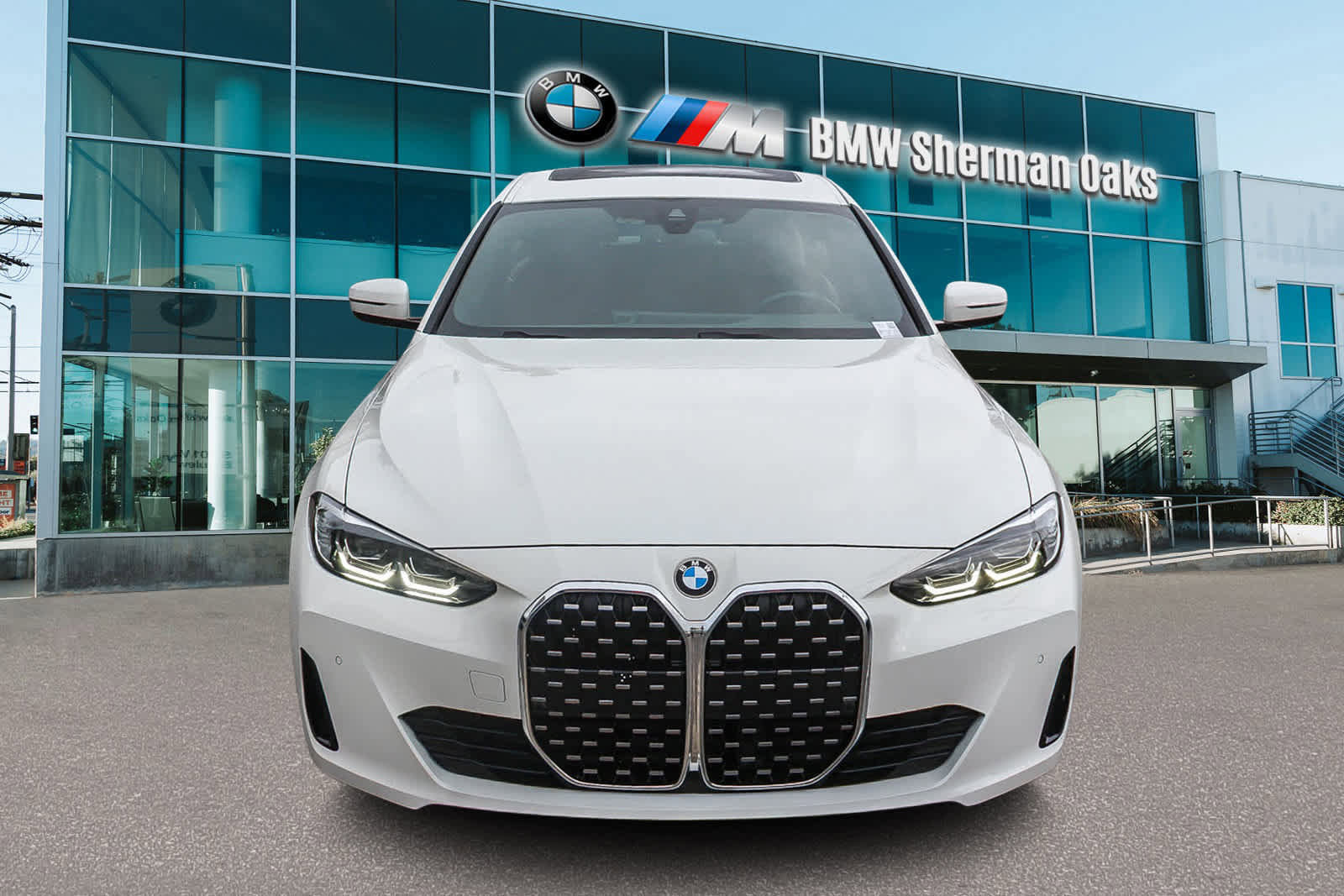 Used 2024 BMW 430i w/ Convenience Package image 2