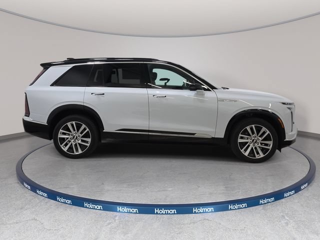 New 2027 Cadillac Vistiq Luxury w/ LPO, Floor Liner Package AWD/4WD image 4
