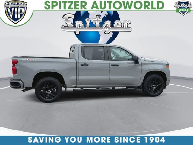 Used 2024 Chevrolet Silverado 1500 Custom w/ Turbomax Blackout Package AWD/4WD image 10
