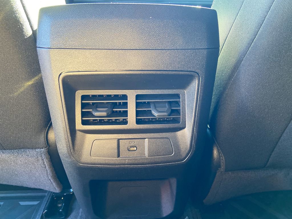 Used 2024 Chevrolet Colorado LT w/ LT Convenience Package II AWD/4WD image 14