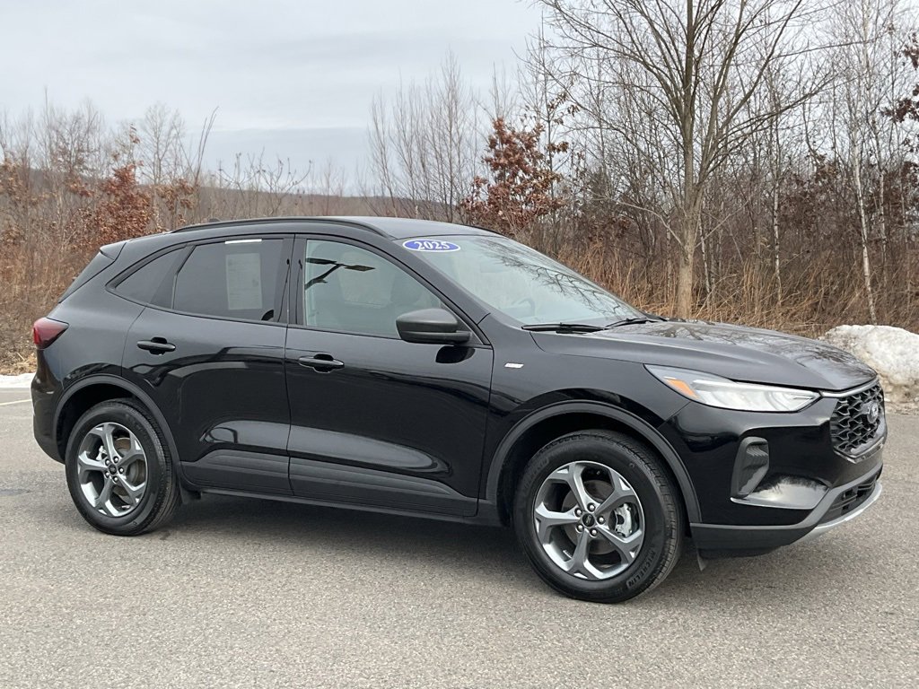 Used 2025 Ford Escape ST-Line w/ Tech Pack #1 image 1