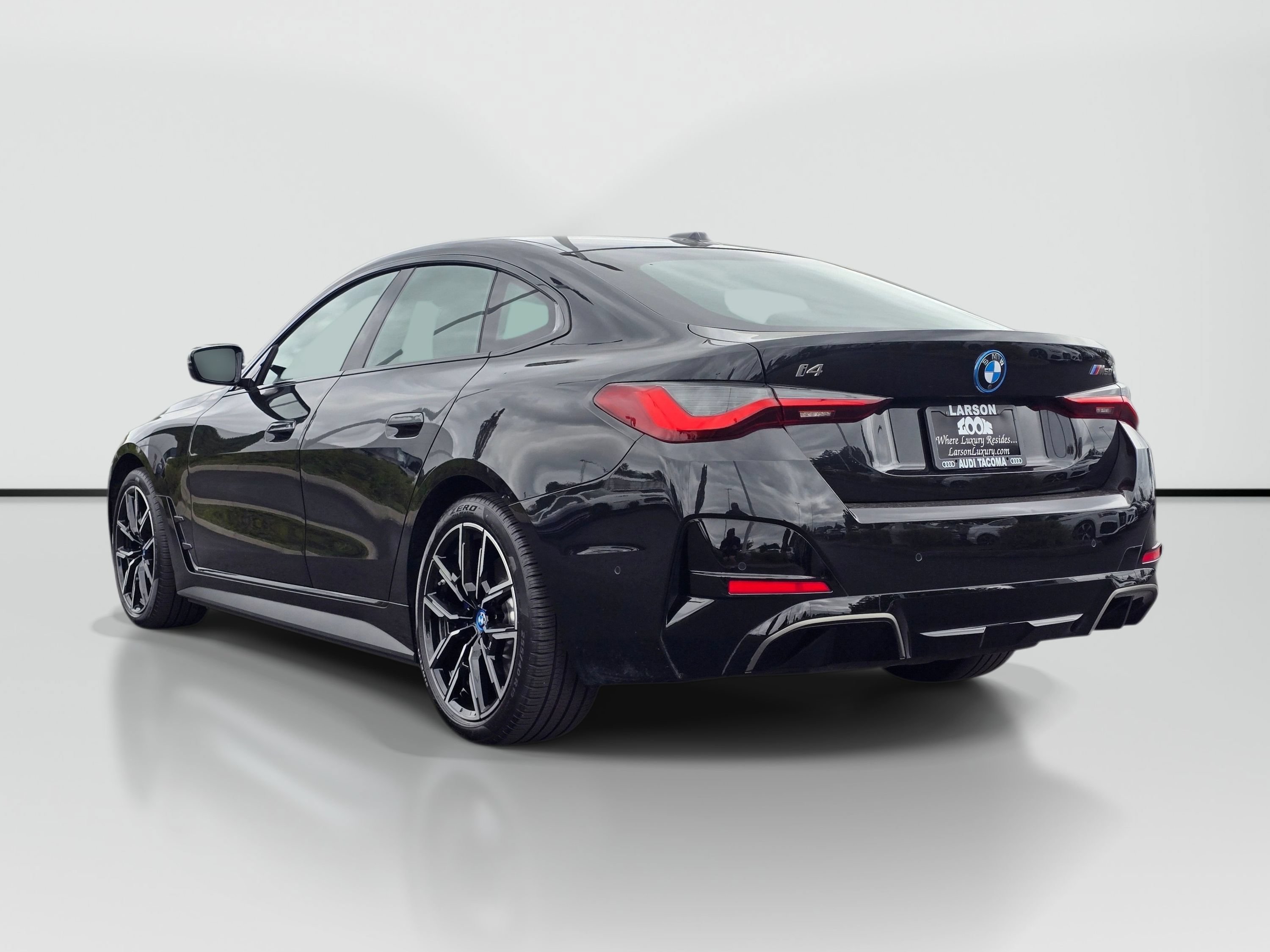 Used 2023 BMW i4 M50 AWD/4WD image 3