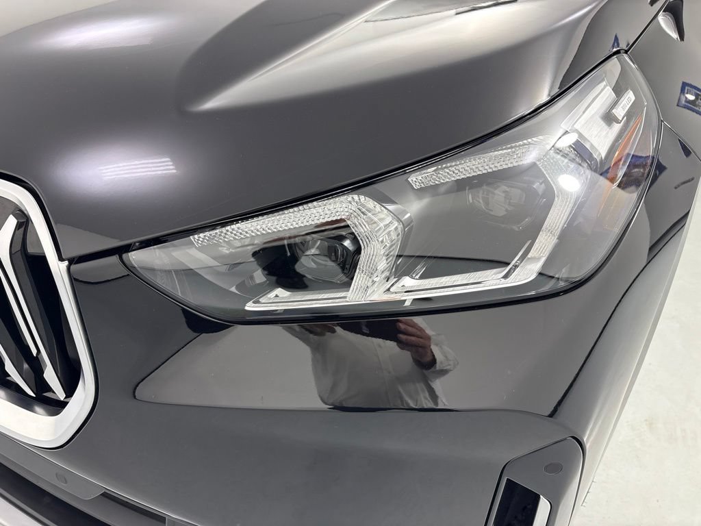 Certified 2024 BMW X1 xDrive28i w/ Technology Package AWD/4WD image 9