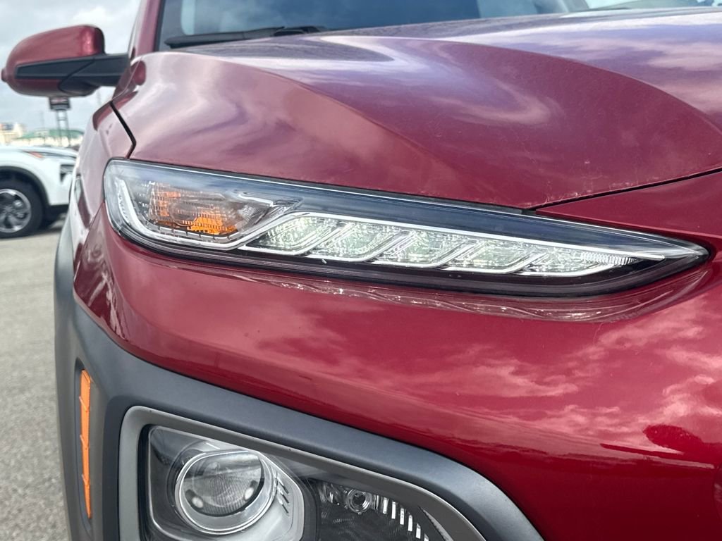 Used 2021 Hyundai Kona Limited w/ Cargo Package image 12