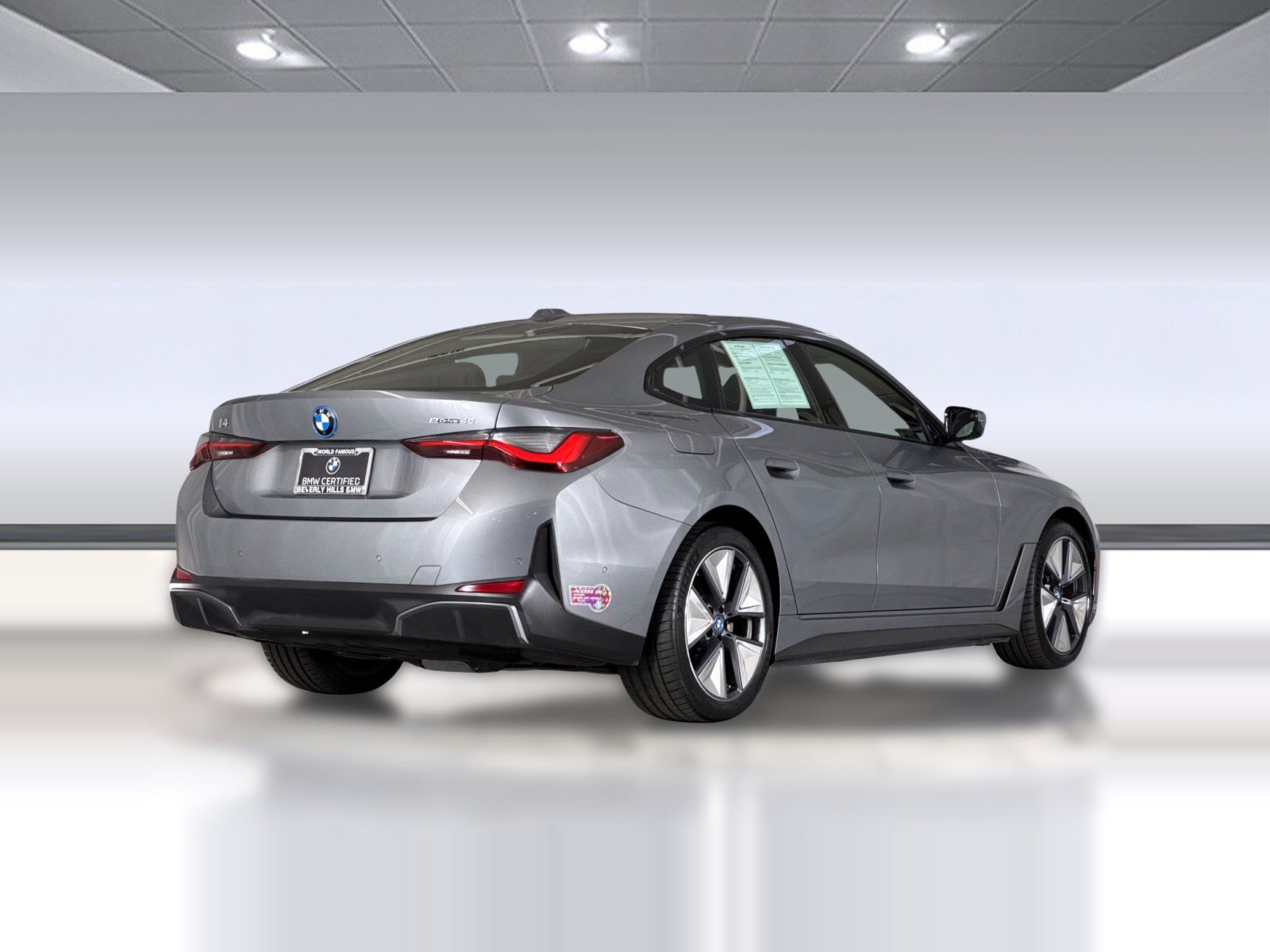 Certified 2023 BMW i4 eDrive40 w/ Premium Package RWD image 9