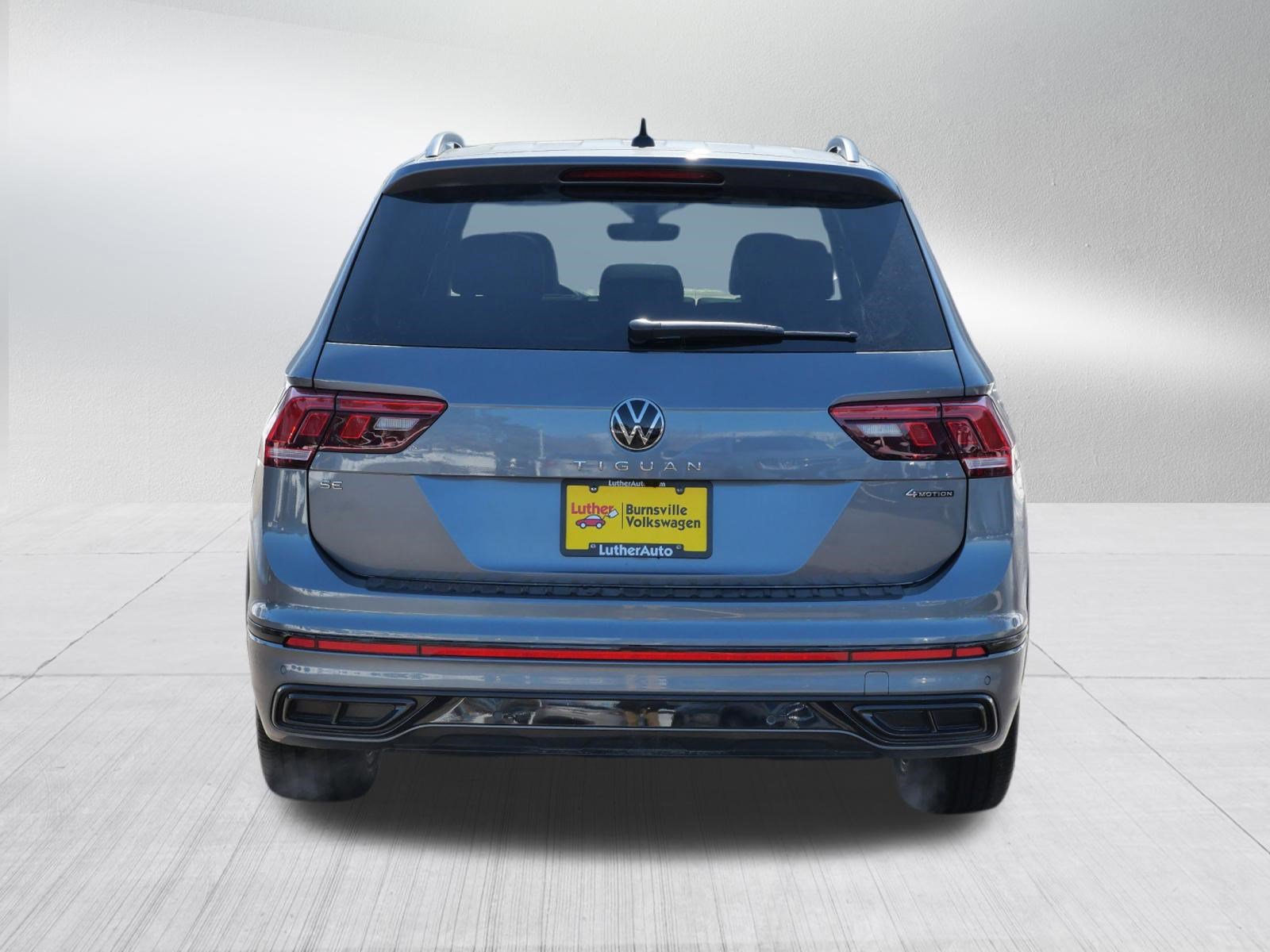 Certified 2023 Volkswagen Tiguan SE R-Line image 6