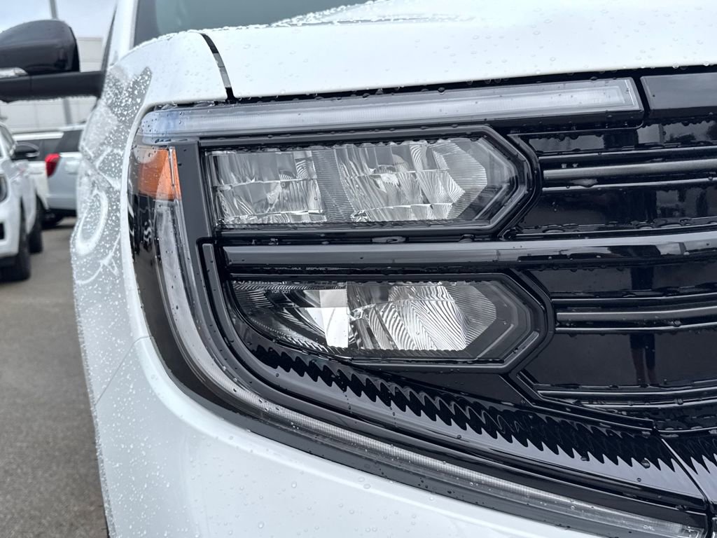 New 2025 Ford Expedition Platinum w/ Stealth Performance Package image 11