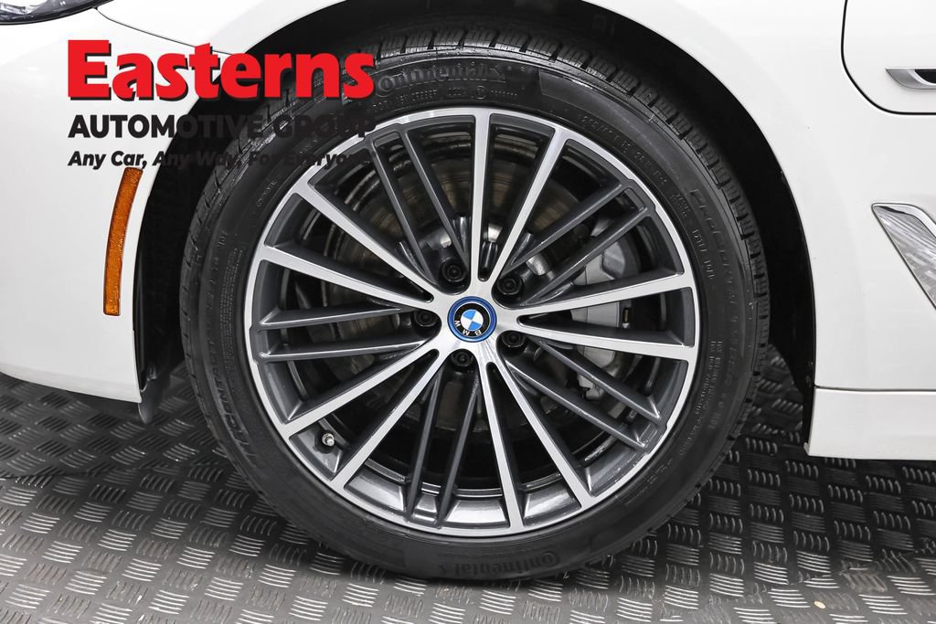 Used 2023 BMW 530e xDrive w/ Convenience Package AWD/4WD image 36