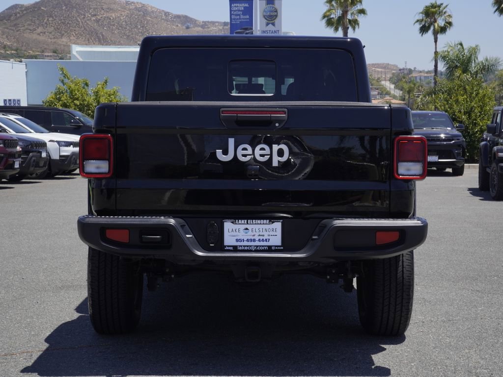 Used 2021 Jeep Gladiator Overland w/ Popular Equipment Package AWD/4WD image 5